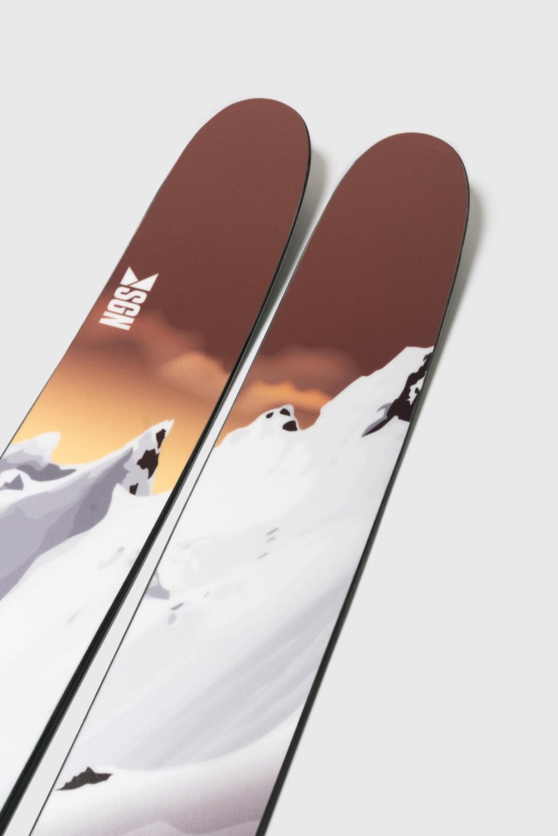 SGN powder skis